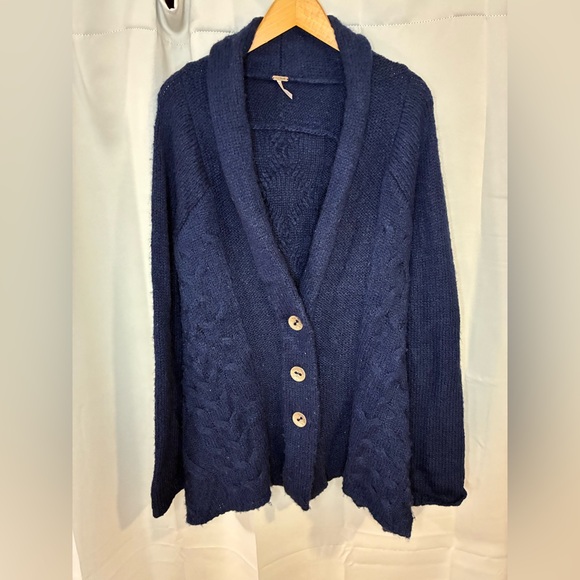 Free People Womens Wool/Acrylic Blue Oversized 3 Button Cardigan Sweater - Picture 1 of 11